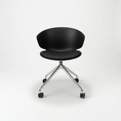 Viggo Swivel Chair